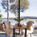 The Wonderinn Mirrored Glass - Wonderinn Delta Orman Evi Hektner