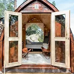 The Wonderinn Mirrored Glass - Wonderinn Delta Orman Evi