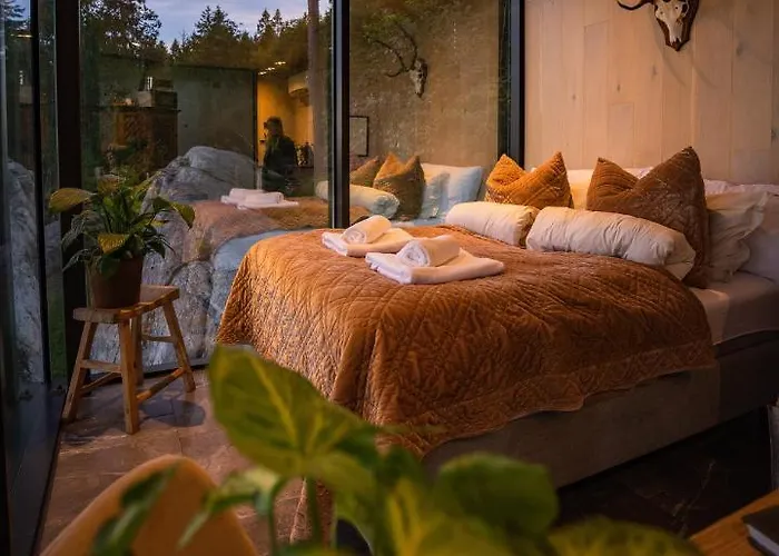 The Wonderinn Mirrored Glass - Wonderinn Delta Hytte Hektner